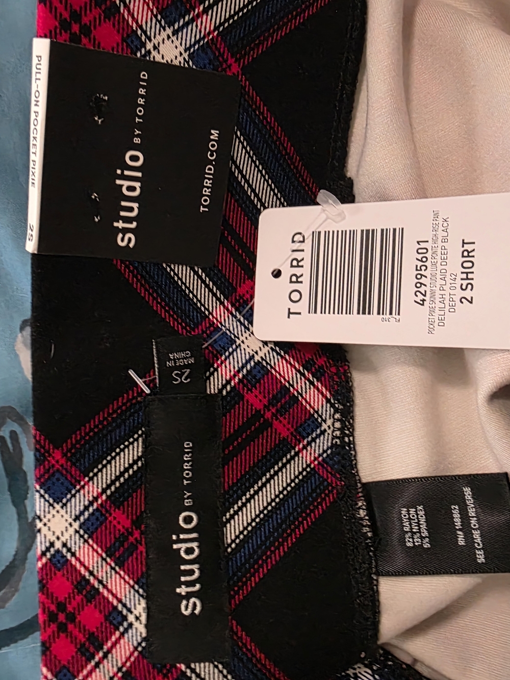 Studio by torrid Plaid Leggings - Picture 4 of 4